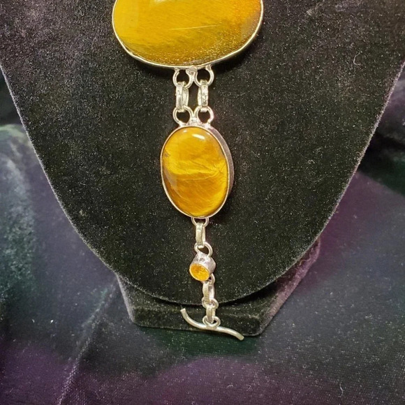 0111. Beautiful! 😍 Solid Sterling Silver and Lucious Tiger Eye for your Wrist! - Picture 5 of 14